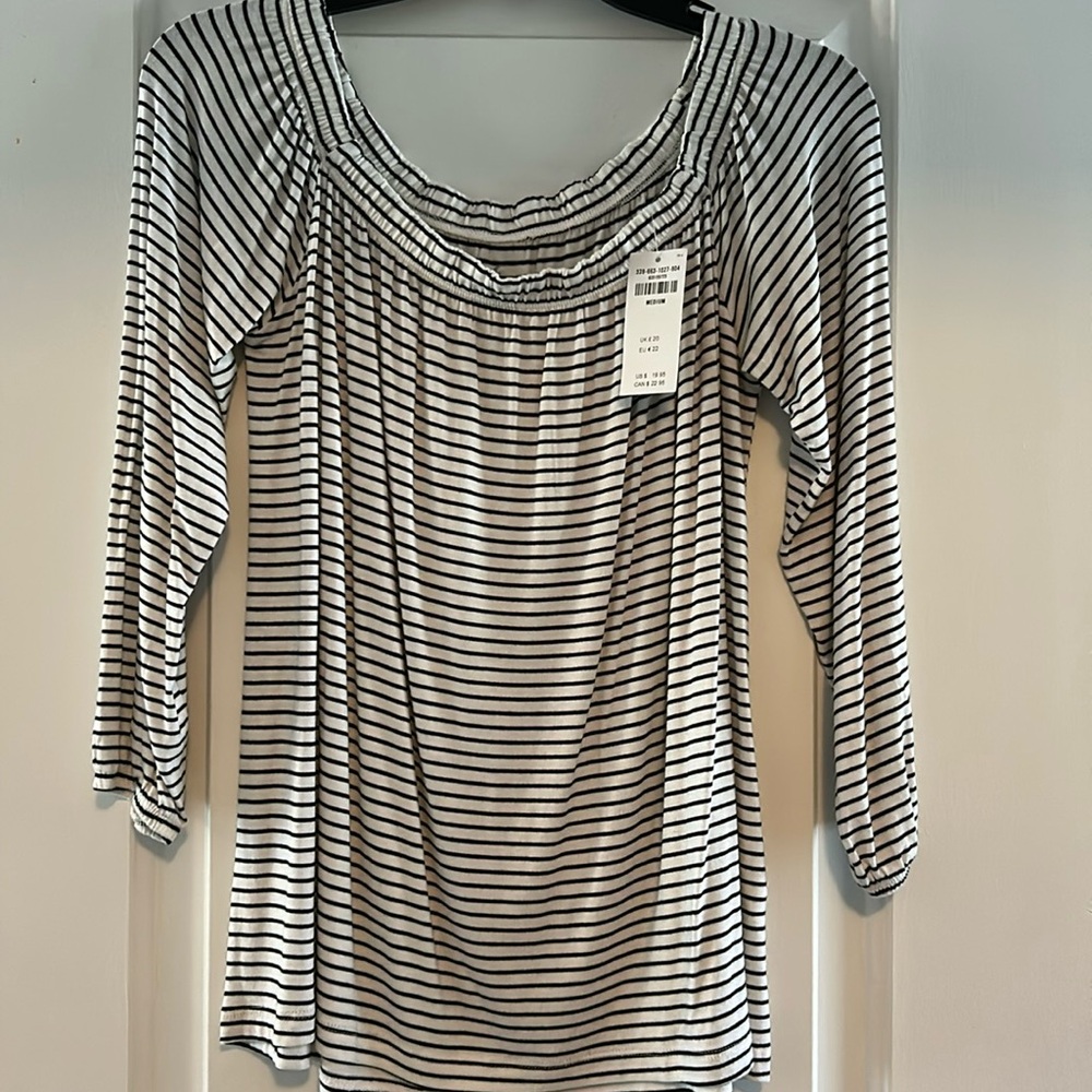 Hollister shirt medium new